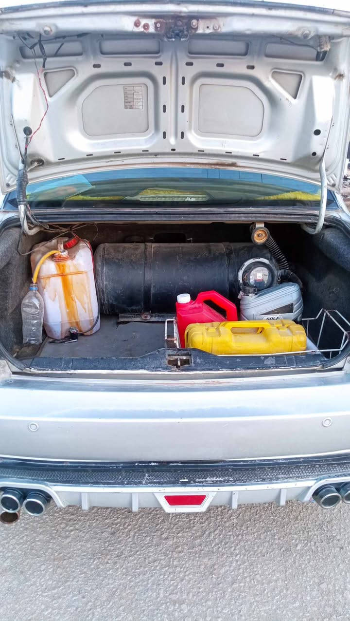 سمند سورن2010 كهربائياتهه شغلاتهه كلهه سمند عادية رقم بغداد محرك بي ضعف حدادية ٧٥%دواخل حلوة تخم تايرالسعر 35 وبيهه مجال الاتصال على الرقم ***********
