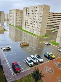 عندي عقد شقة للبيع 100 متر تسلسل 33 الاستفسار 07724420369