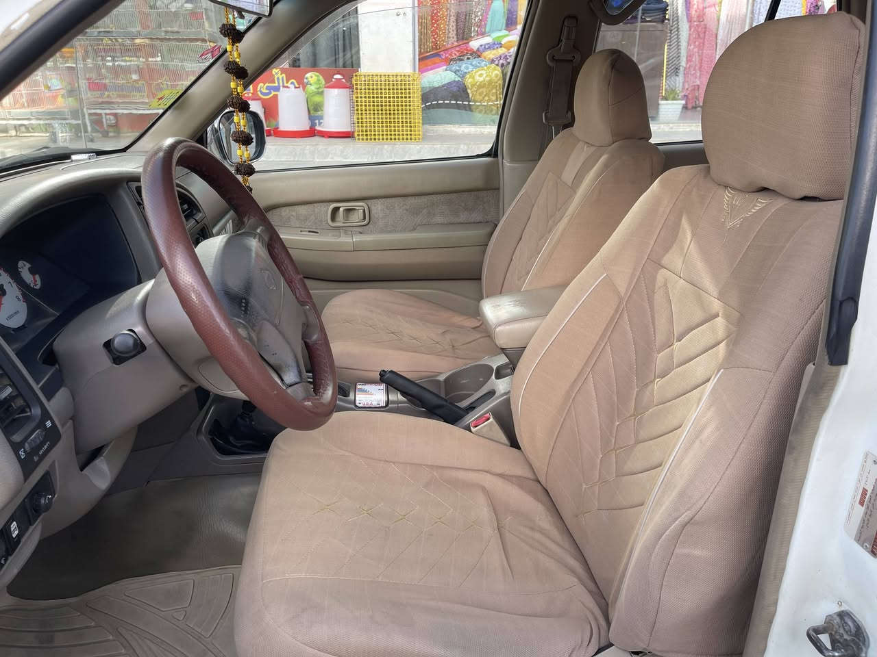 نیسان پاسڤاندەر
مۆدێل 2001  ڕەقەم سلێمانی 
 سەنەوی  بەسەر نەچوە 
گێڕ تۆماتیک ،، دەبڵ ئەکسل لێجێدا ئیشەکات ،،
ناو زەرد ،،، ئاوێنە کارەبا،، چوار جام کارەبای ،،  قفڵ مەرکەزی 
تەبریت سارد و گەرم لەسەر سویچ،، چوار تایەو  ویلی تازەی لە ژێردایە  ،،
بەناوی خۆمانۆیە بەیانی بەناوتۆ ئەکەم ،،، غەرامە چی تیابو ئی گێڕینۆ،، 
سەیەرەکە زۆر جوان و تندوتۆڵە. 
سعری زۆر  مناسب ،،  58  گەڵاو  مەعامەلەیە برایانە✔
 گۆڕینەوەش دەکەم ✔ 
 زۆر خۆشەویستن . 
   0750 125 29 46 
0778 391 7273
