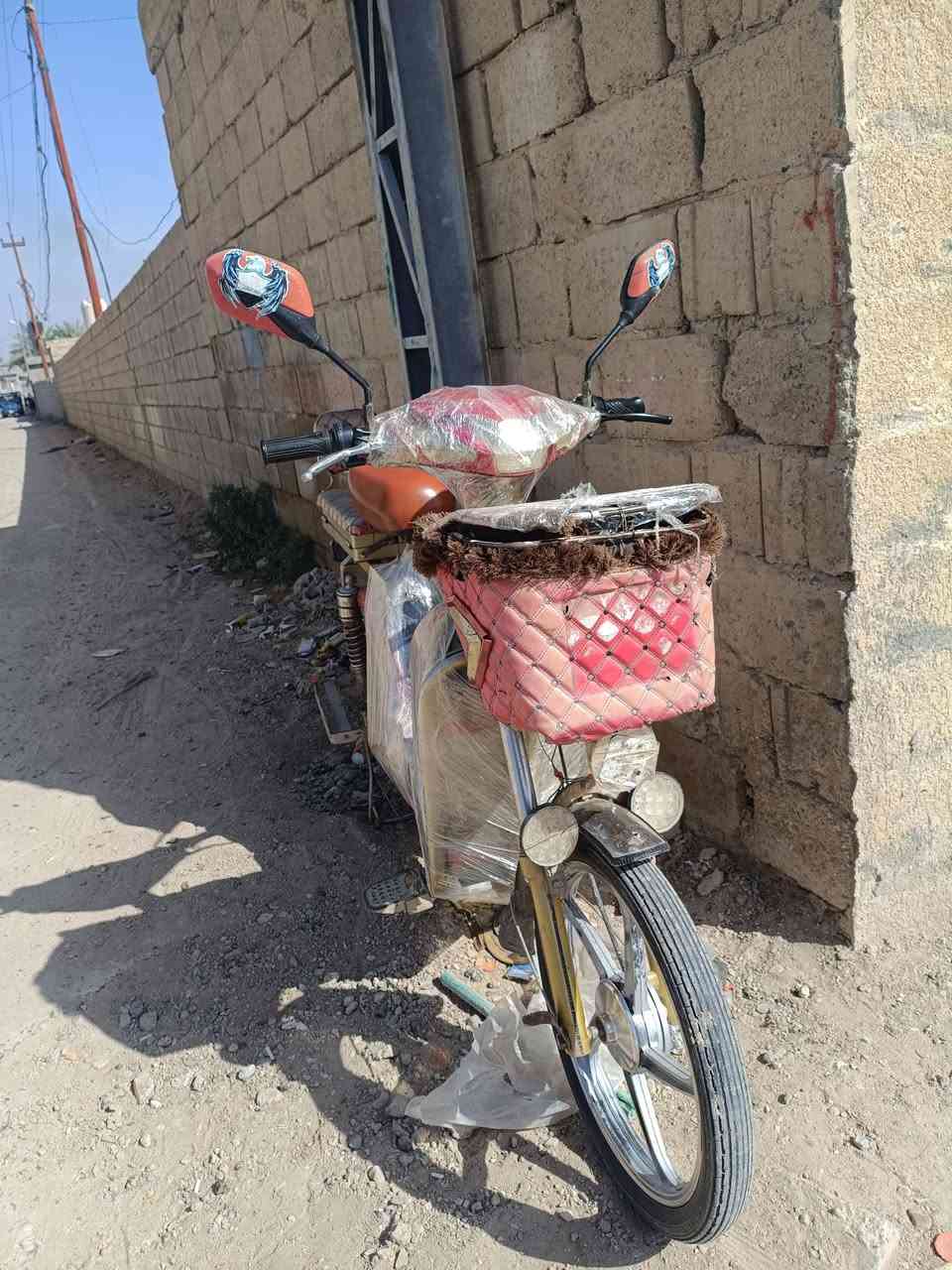 دراجه شحن للبيع سعرة 300وبي مجال بطاريات جديد
صارلهن سبوعين 
***********
