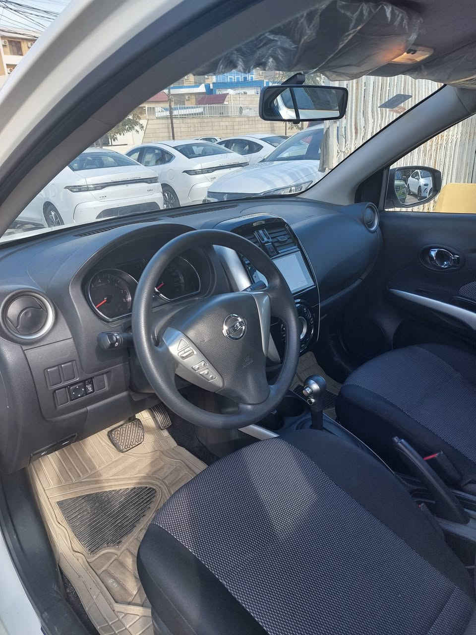 للبيع فقط نيسان سني 2024 مصري
فول مواصفات بصمه تبريد قطعتين ويل كب

ماشيه ٢٦ الف كفاله عامه السعر 13500$

للاستفسار ***********
