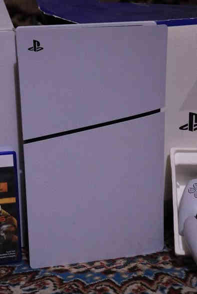 🎮 بلايستيشن 5 – PlayStation 5 (PS5)
🧩 المحتويات:
يد أصلية DualSense
يد إضافية
لعبتين:
إي إف سي 25 – EA FC 25
كول أوف ديوتي بلاك أوبس 6 – Call of Duty: Black Ops 6
الغراض كاملة والكارتونة موجودة
✨ استعمال أقل من شهر
📍 المكان: بغداد
📞 للتواصل: ***********
✉️ تواصل خاص
⚠️ البيع كامل فقط — الجهاز مع كل أغراضه والألعاب، ما أبيع مفرد.
