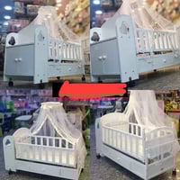 سرير أطفال • شبه جديد • مع دوشك وناموسية