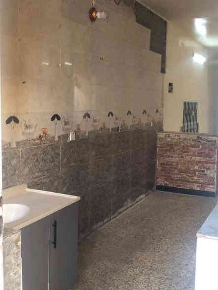 ❄️✨————————-⸻✨❄️

🏠 للإيجار – مجتمل في السيدية
🏢 طابق أول فوق الأرض
📏 المساحة: 150 متر
✨ نظيف جداً – معزول عزل تام

🔹 مواصفات المجتمل:
🛏️ غرفتان نوم
🛋️ صالة
🍽️ مطبخ
🚿 خدمات صحية

📍 موقع مميز جداً:
قرب مجمع السفير – السيدية

📞 للاستفسار والتواصل:
📱 ***********

📍 موقع المكتب:
السيدية – الضباط، مقابل لحم جوالي
مكتب المصطفى للوساطة العقارية
