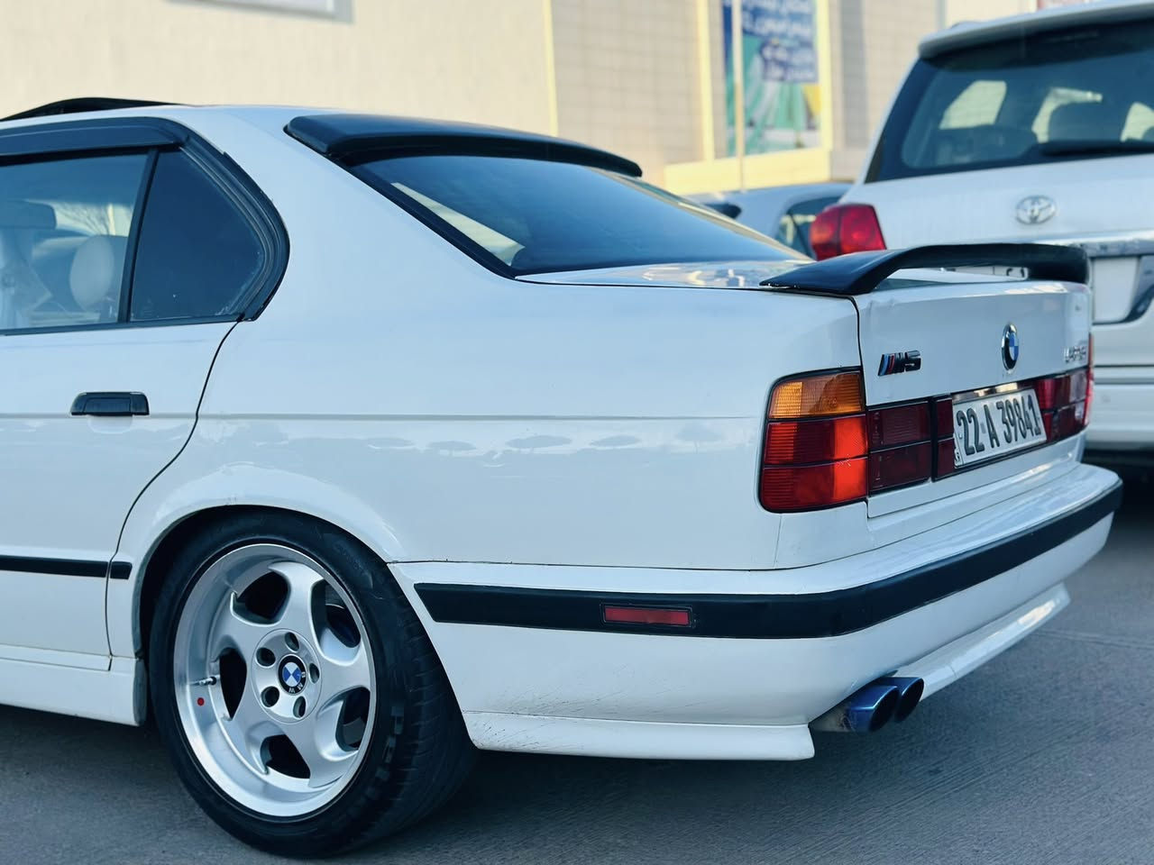 bmw 525 تۆماتیک مۆدێل 1991 چوار جام کارەبا سڵایت ناو جلد و سپی تەبرید لایتی عەدەسەی سپی تایەی لۆک ویلی ئێمی ٣پارچە زۆر پاک دەعم و لێدراوی نیە سێ پارچەی بۆیاخە گێڕ و مەکینە بەشەرت سەنەوی تازەیە سعری 62 معامەلە شوێن سلێمانی ***********
