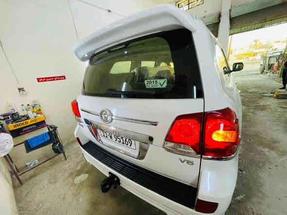 السلام عليكم
شباب.. 
متوفر لاند كروز ٢٠١٥ بغداد لون ابيض صدفي
شركات مكينه ٤٠٠٠
مكفوله كفالة عامه 
بسمي
ماشيه ١٠٦ قابل للزياده 
العنوان كوت 
السعر المطلوب ٤١٠ قابل للتفاوض
***********
