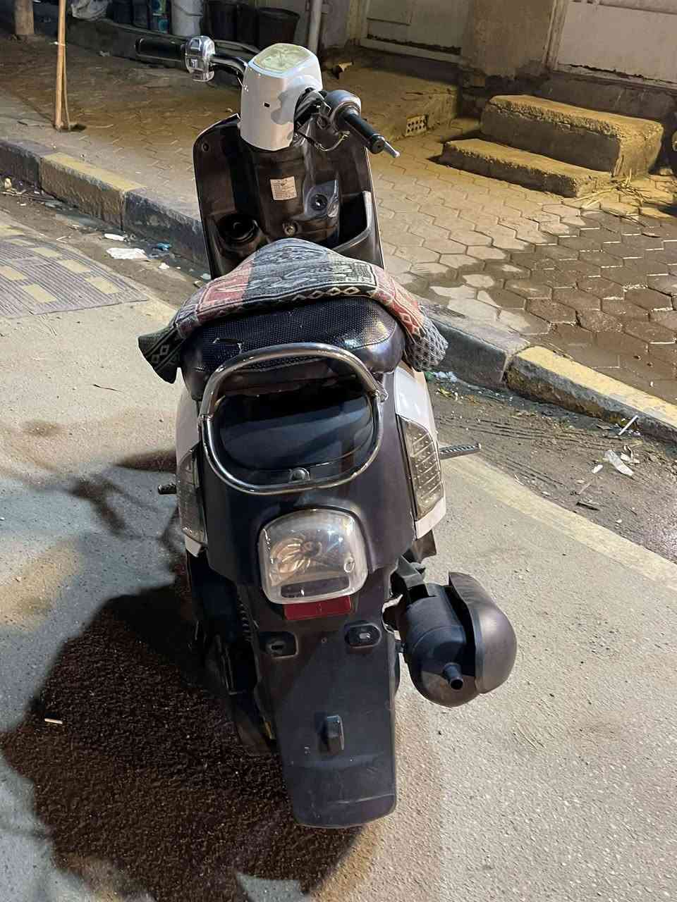 السلام عليكم بوليس لبيع مكينه مفتوحه مبدل بس ولفات شرط شلعه ومعدل تاكل الكاع جيب اي مصلح وفحص   كهربائية كلهه شغاله سعر550وبيهه مجال حك الجيه مكان نجف.


**إذا كنت صاحب هذا الإعلان وتريد حذفه لأي سبب، رجاءا أرسل رسالة إلى الدعم الفني**