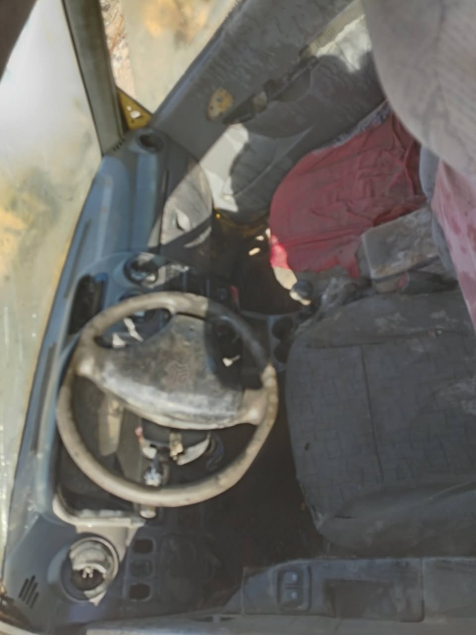 سلام عليكم سايبه 2012 ومكينه وكير كفاله سياره رقم صدامي ماندل راعيه السعر 5وبيه مجال المكان بغداد رقم الهاتف ***********
