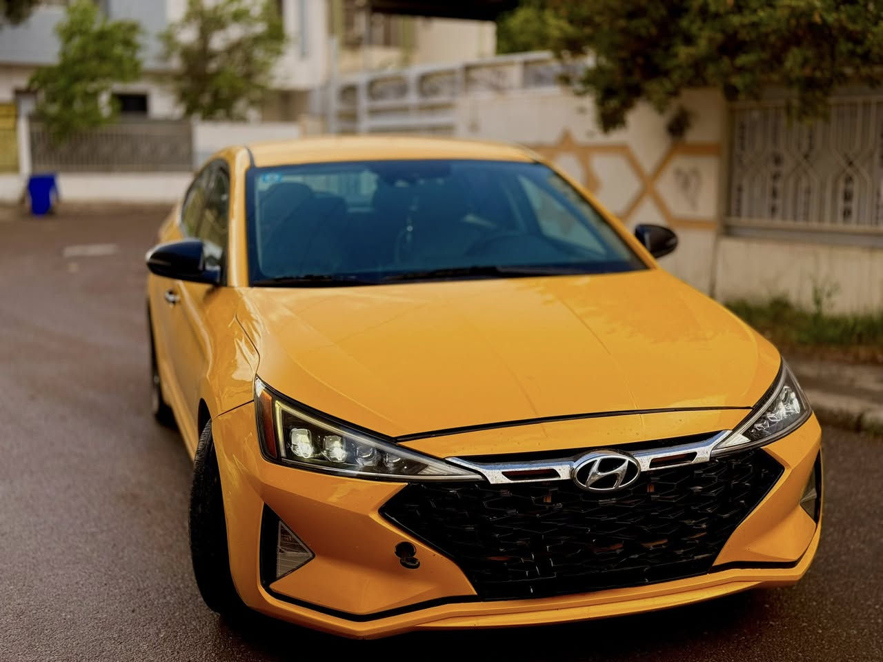 الـسـلام عـلـيـكـم 👋
 
هـيـونـداي الـنـتـرا 🚖

الـمـوديـل : 2020 

فـول مـواصـفـات عدا فتحة السقف

كير :ATM محور 

لونها : اسود اصل ⚫️

_________________الـمـواصـفـات _________________

لايـت 4 عـدسـات
بـــگ لايـت لـــد
كـشـنـات جـلـد لـون رصـاصـي
كـشـنـات كـهـربـاء 
تـحـكـمـات سـتـيـرن
نـضـام ABS تـوقـف ذاتـي
بـصـمـة تـشـغـيـل
بـصـمـة ابـواب
تـدفـئـة وتـبـريـد مـقـاعـد 
كـامـيـرا خـلـفـيـة
اشـايـر بـألـمـري
حـسـاسـات امـامـيـة وخـلـفـيـة
مـحـركـ 2000

_____________________________________________

وبـعـد بـيـهـا هـواي مـواصـفـات

شاد الها منضومة غاز 
مـكـانـي بـغـداد تـقـاطـع الـنـهـروان 

الـرقـم : ***********

الـسـعـر : 128 وبيها مجال 💸
