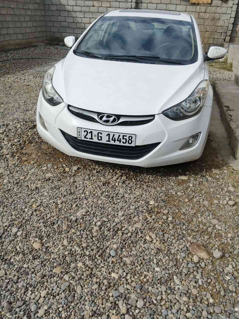 إسلام عليكم ورحمه الله سياره للبيع انترا خليجي موديل 2014خليحي محرك 18 محرك كير شرط  فول تنته وتحكم وتبريد تدفئه تواير أربعه جدد صدر جديد ضرر ثلث قطع تبديل وثنين رش مراوس حسب القناعة السعر 100وبيه مجال شي قليل هاتف ***********
