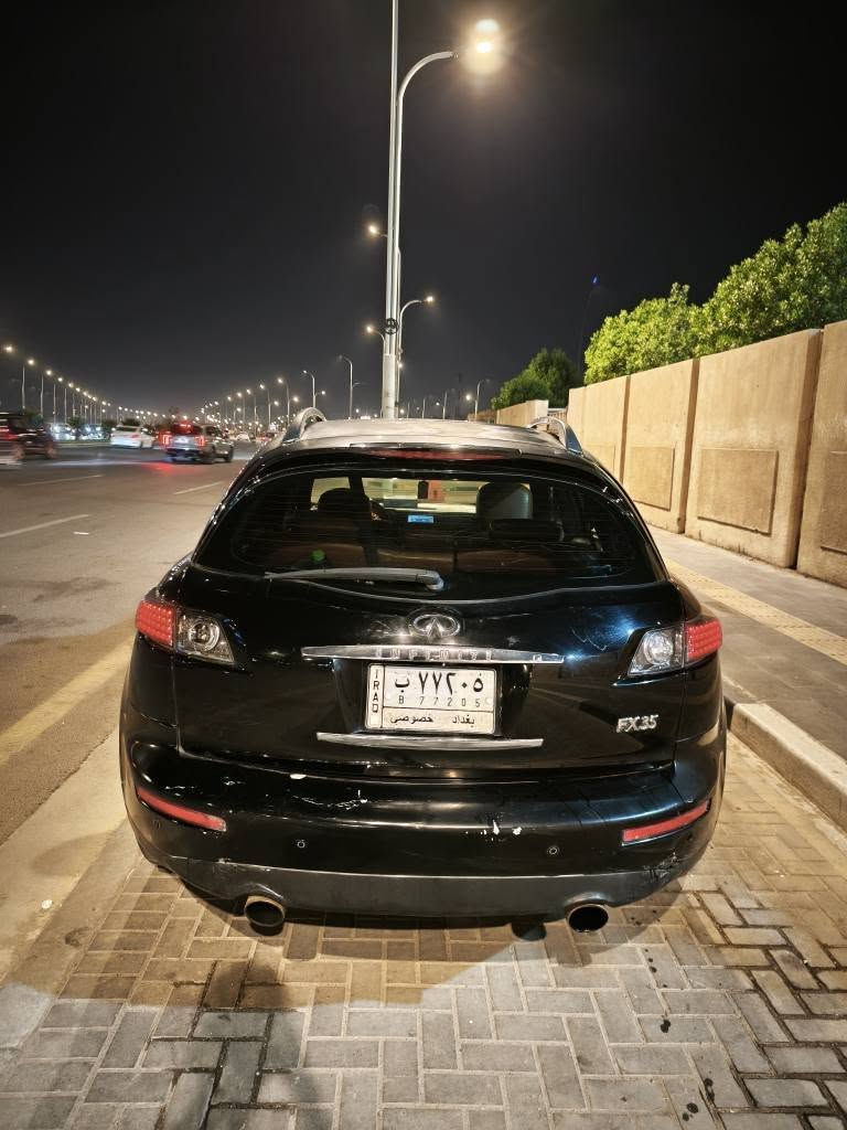 انفنتي fx35 مديل 2008 خليجي 
مبدل بيه جاملغ امامي بدون ضرر داخلي على صبغ الوكاله 
مكينه حلوة كير جديد بعده بضمان شرط الفحص
سنويه لل٢٧ وراعيه موجود 
داخليه اسود مشمشي 
كراسي كهرباء تدفئه خزن ميموري 
سنتر لوك 
صندوك شفط 
تبريد قطعتين 
حساسات امامي خلفي
فتحت سقف
كامره خلفيه
مري كهرباء 
تحكمات ستيرن 
مثبت سرعه 
حداده صدر امامي خلفي جديد
فلنجات جدد
تايرات جدد
راديتر جديد
البدي الخارجي بي ملاحظات وجراد 
بيعه مستعجل ب٨٠ وبيه مجال مكان السياره بصره
تواصل (***********) الخضير, المثنى
