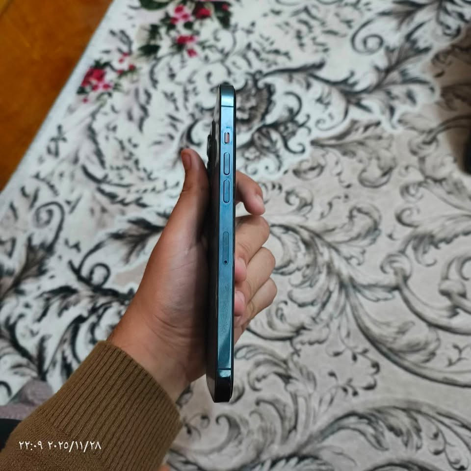 السلام عليكم 12 pro max جهاز وتر تك  شرق اوسط ما مبدل بي اي شيء فقط مثل ما وضح بل   علق والسعر اليعجبني ادخلك خاص هذا رقم للتواصل***********
