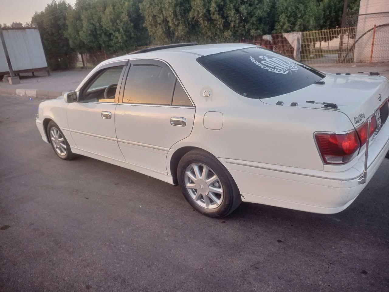 ملكه موديل 2000تقل كصه قمارة رقم بصرة تحويل ثاني يوم فتحه لون صدفي لولوي محرك كير تبريد حداديه جاهزة مكان بصرة السعر 77اومراوس ***********
