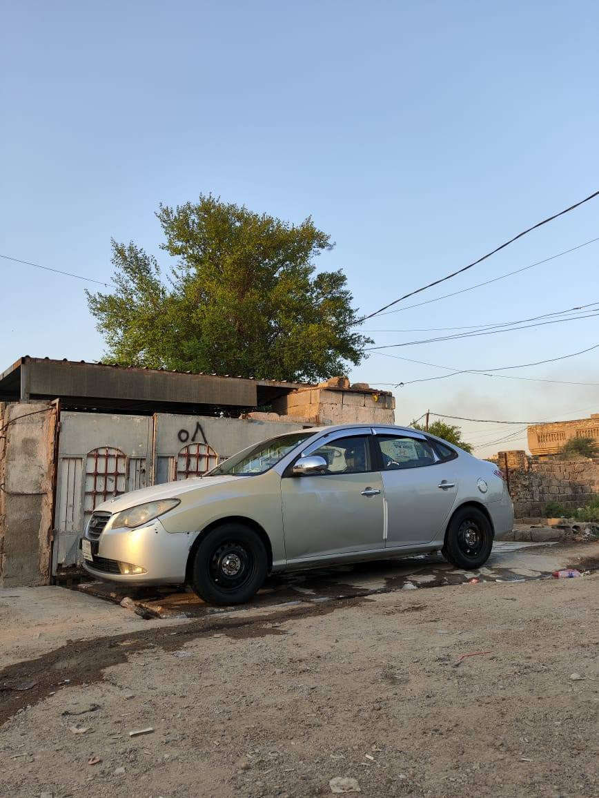 سلام عليكم الانتره مقدس 2008 سياره ضربتها جاملغ مكينه كير تبريد خير من الله تخم تاير جديد صدر امامي جديد  سياره جراد قليل ب جاملغ مثل ما بين ب صوره وبنيد كلش قليل وارد خليجي 92وبيها مجال مكاني شهداء سيديه بغداد رقم ***********
