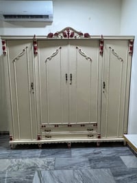 غرفه كامله شبابيه خمس شرابي جربايه سرير السعر 900 وبيها مجال بسيط غرفه...