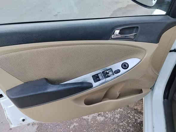 اكسنت رقم بغداد فول مواصفات بلو 2012 سياره باسمي رقم بغداد جديد وهزه جديده سونار موجود تبريد تدفئه سعرها 102 وبيها مجال مكاني بغداد كرخ 
***********
*********** بغداد
