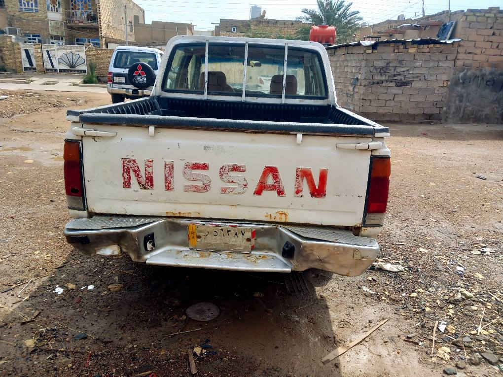 سلام عليكم. الوضع يحتاجله بيكم ودبل 
نسيان ٩٦ محرك بي دخان بس الصبح كير اوتو محرك بلاد حداده جيده جدا السياره حلوه وجاهزه  تخم تاير ما بيه خياس بس شويه بالقماره.سنويه نافذه صاحبها الاصلی بالبصره بالمدينه  ع التليفون .السعر 30 ورقه  *********** ابو مصطفی ميسان مرکز المدینه عمارة, ميسان
