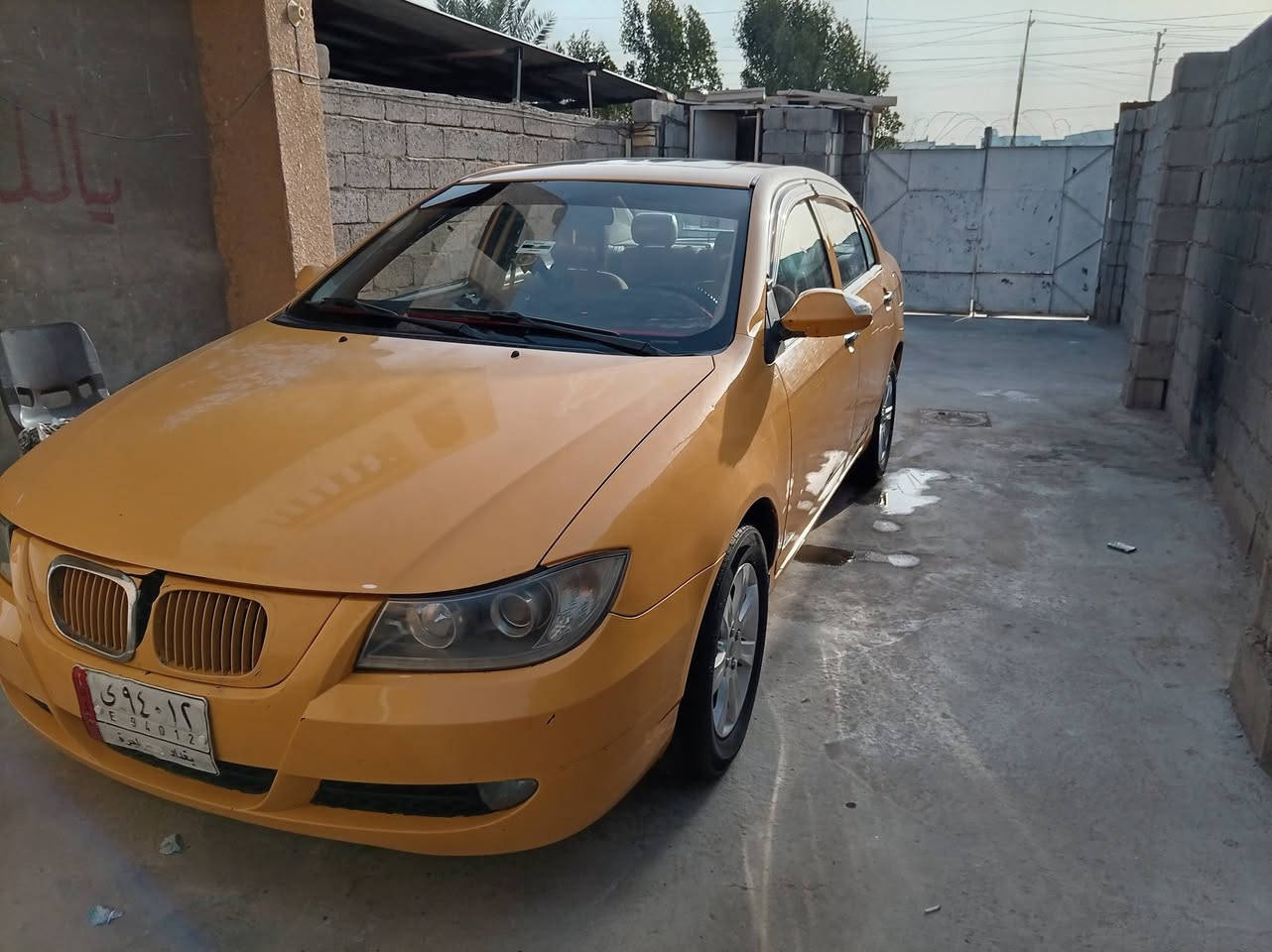 للبيع ليفان ٦٢٠ فول مواصفات ٢٠١٣
حلوه ومكفوله عدا جاملغ الخلفي صبغ 
مكينه وكير كفاله تخم تاير باتري جديد 
تبريد ثلج كله عل وضع شركه السعر ٥٤ورقه وبيه مجال مكان السياره بغداد المدائن 
رقم الهاتف: ***********
