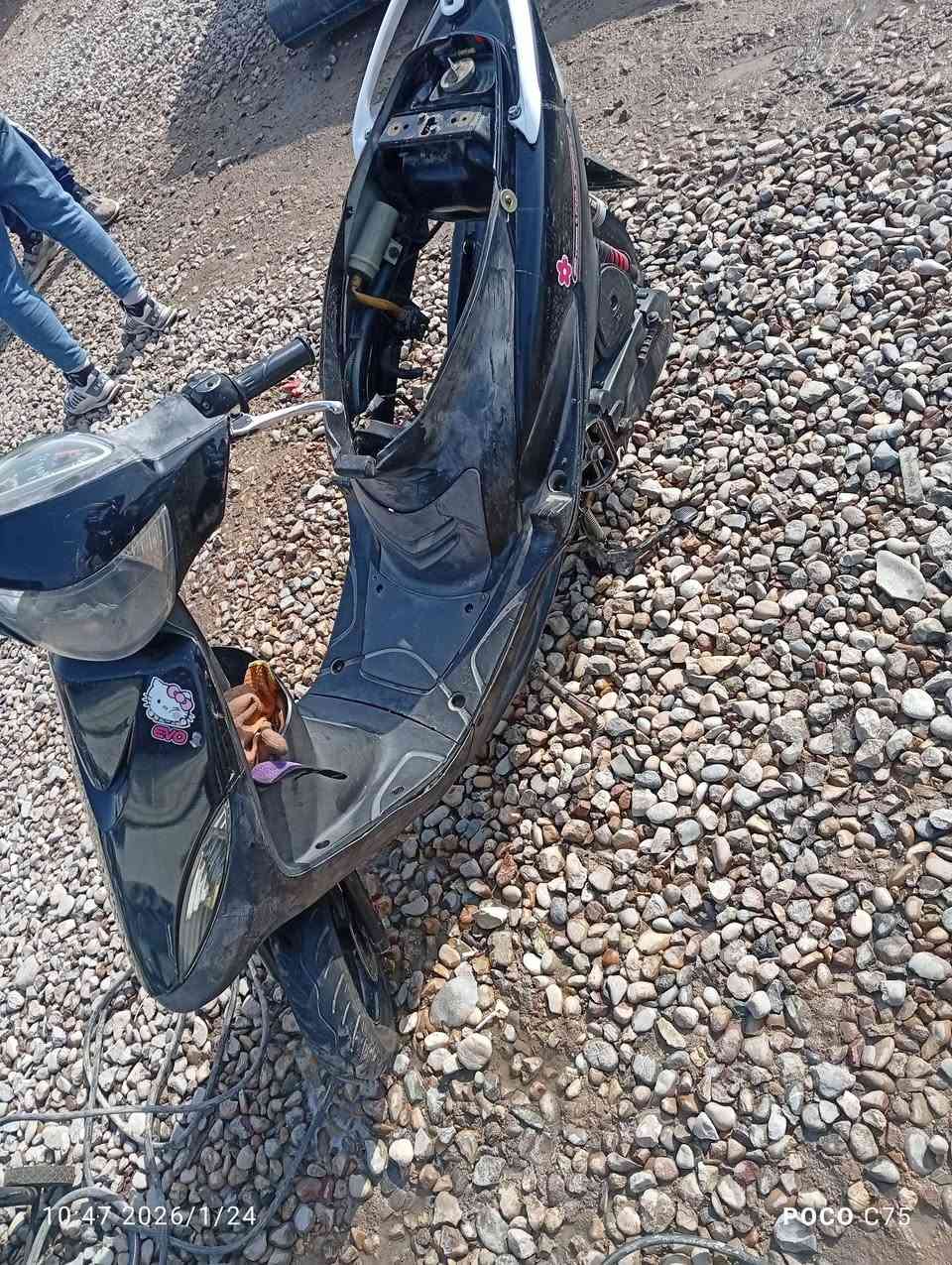 البيع مكينه تجفيت عل سحك بعدهة دراجه سويت دامه عليه من كلشي قايس داشالي كله جديد سلف تجي ٧صبح بس دك سلف تشغل دراجه حلوهة امات الله بيهةصوت بل اكسن بس مكاني بلديات ‏‪0785 603 5733‬‏ ٤٥٠  ٣٥٠ مانطيهة
