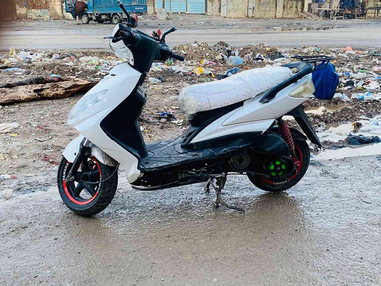 السلام عليكم دراجه سكنس فحل دراجه خير من الله كلجات رياضي نوع توبو  شلعه ونعدل مرعبه شرط بطناش مكينه ناعمه السعر ٤٢٥ العنوان بغداد ***********
