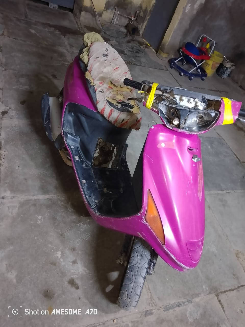 لبيع فراشه فحل شغاله سعر 200
مكاني محويل ***********
