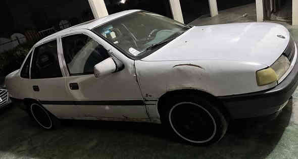 السلام عليكم 
 اوبل فكتره  البيع   السياره جاهزه  من كلشي 
 تايرات  مكينه  كير  حداديه  
 السياره كلهه بلاديه 
 مكان السياره و سفيه معمل زينب 
السعر 28 وبيه مجال 
 الستفسار اتصال  على هاذه الرقم ‭0750 516 9105‬
