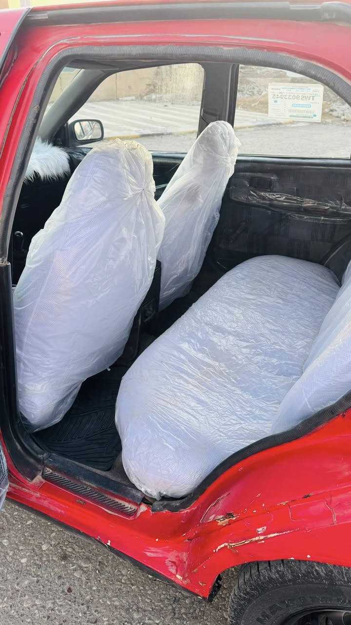 سني موديل 1991
كير محرك شرط
كهربائيات كلها شغاله
صدر فوك نص عمر
تخم تاير 4 جديد
رقم نينوى الماني سنويه لـ2028
جوم كهرباء 
مكاني بيجي
مراوس مع افانتي او ريو مكصوص
***********
