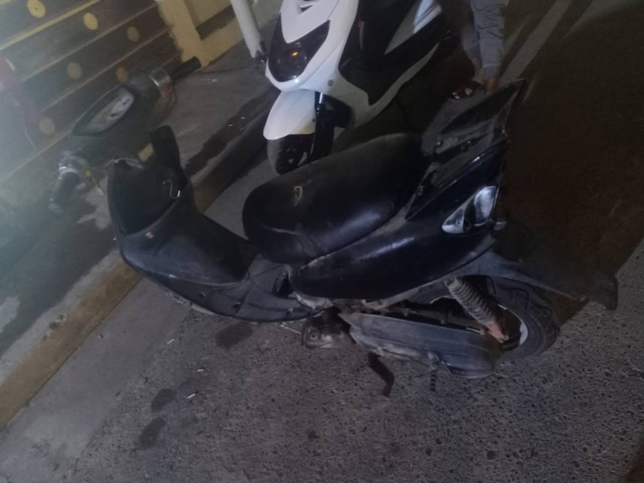 سلام عليكم عصفوري هندر واحد تشتغل سعر 120بيهة مجال


**إذا كنت صاحب هذا الإعلان وتريد حذفه لأي سبب، رجاءا أرسل رسالة إلى الدعم الفني**