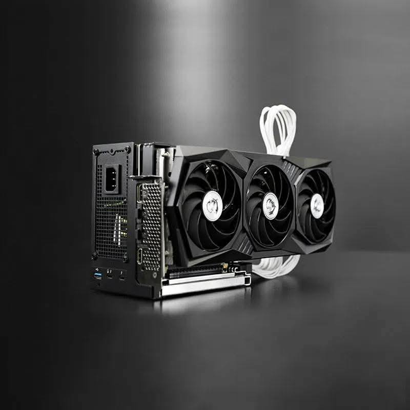 السلام عليكم
قطعه egpu خارجي مع بور سبلاين ٦٥٠ واط وبوكس 
السعر ٢٠٠ الف 
مكاني بغداد رقم الهاتف *********** يكون الرد اسرع
