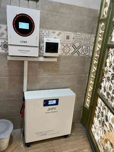 شارعت كوادر شركة رياض المنيف واخوانه بتركيب ثاني منضوماتنا
في محافظة صلاح الدين قضاء بيجي منطقة البعيجي بطاريةليثيوم16KW ضمان10سنوات
انفيرتر ضمان سنوات
ألواح لونجي ضمان 15سنة… التقنية اللي تثبت يوم بعد يوم إنها الأفضل 🌞
كفاءة عالية، أداء ثابت حتى بأصعب الظروف، وطاقة تدوم سنين 🔋
اختار الذكاء، اختار لونجي مع الشمس لحلول الطاقة ☀️https://www.facebook.com/share/1GHRsJ2NvQ/

📞 للطلب والاستفسار:
***********
***********
في حالة وجود خلل اتصل واتساب وستحل مشكلتك على يد مهندس الكهرباء أستاذ خلف📞 ***********
عبدالله المنيف الجبوري  مديرالمبيعات  ومديرالكادر الفني
والمسؤؤل عن المخازن
📞‏‪***********‬‏
🏢 مقرنا كركوك قضاء الحويجة طريق العباسي

📍 فرعنا الثاني محافظة صلاح الدين قضاء بيجي منطقة البعيجي بأدارة مهندس وعد للأستفسار اكثر
***********
***********
قريبٱ فرعنا الثالث في القيارة ان شاء الله
📍السليمانية
📍 كركوك
📍 الموصل
📍 سامراء

#لونجي #ألواح_شمسية #الشمس_لحلول_الطاقة #طاقة_نظيفة
