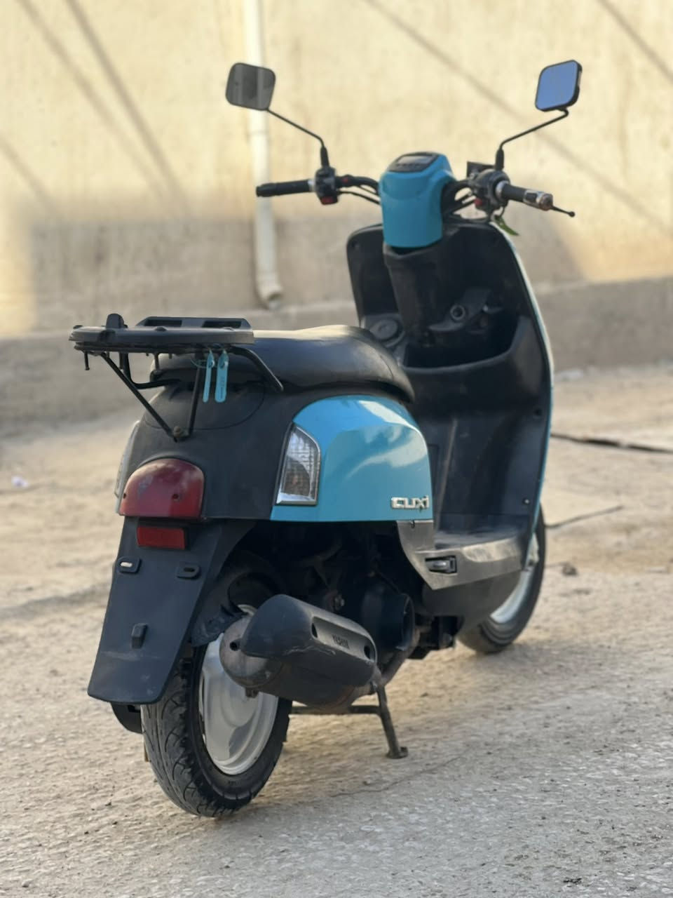 سلام عليكوم دراجه بوليسي البيع مكفوله كلشي شغال بيه شرط ذا مو شلعي تحك تبليط نوسل متوازي عله بيعته مكاني حله ثوره سعر 650 وبيه مجال حك جيه رقم***********
