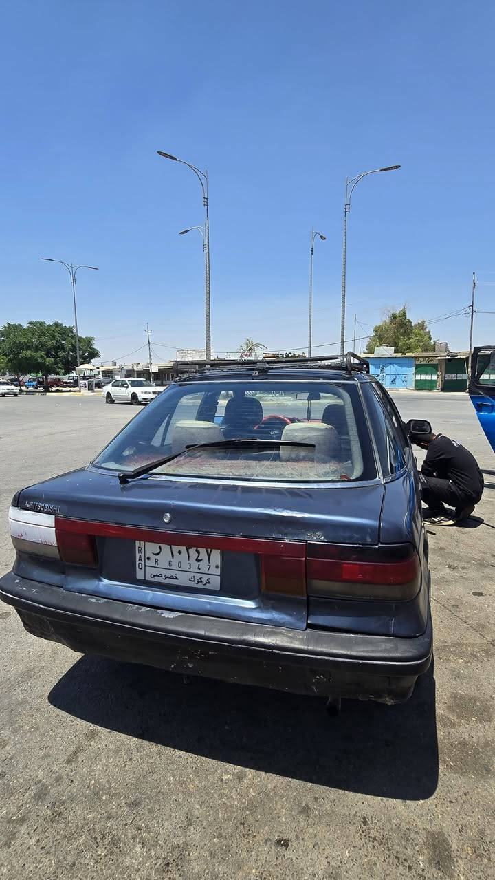 لانسر البيع موديل 91 سنويه الاحد 2027 سياره نضيفه داخل تايرات جديده بيه بس مشكله بل كير من تطلع مسافات بعيده يبوش شويه ويأخذ نمره وبيه صرف قليل  بل مكينه 
***********
