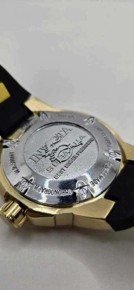 قيم وبالعافية يابه
انفكتا موديل غريب ومختلف 
نسخه التنين الاسطورية
مميزه جدا ختومات حفر بالكامل 
منقوشة الساعة بالكامل 
اميال لومينوس
وزن ثكيل كلش 
زجاج زفير قوي جدا 
شكد ما  اسولف عن هاي القطعه قليل بحقها تحفه فنيه بمعنى الكلمه   

مزادد يم اعلى سعر ابيع وبالعافية 🔥🤎⌚


**إذا كنت صاحب هذا الإعلان وتريد حذفه لأي سبب، رجاءا أرسل رسالة إلى الدعم الفني**