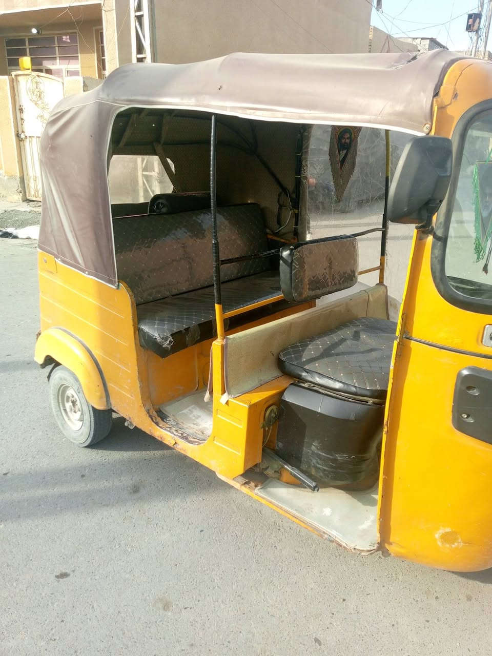 السلام عليكم تكتك البيع موديل 19شهر 10خير من الله اوراق العنوان الحسينية شارع ابو سمير الرقم ***********السعر 3.800
