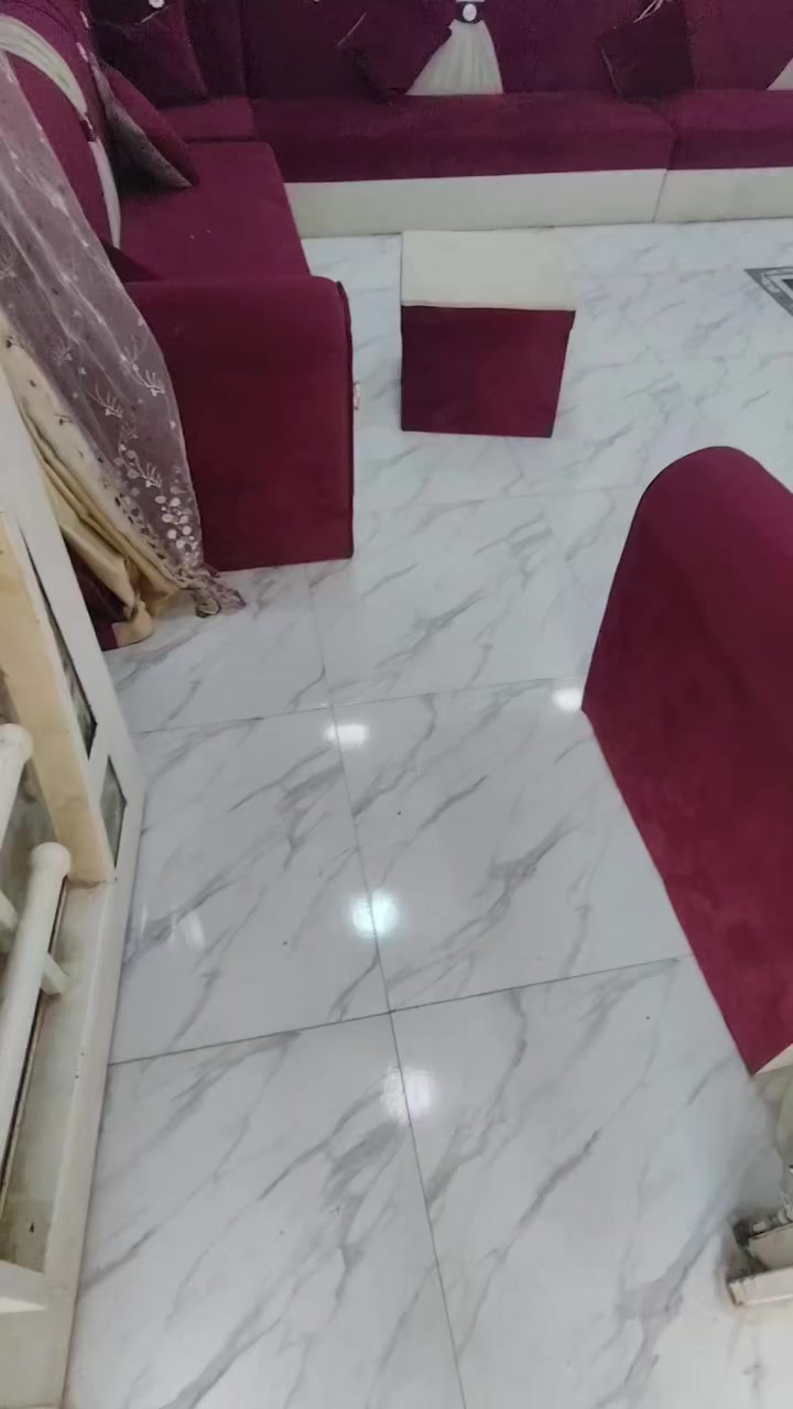 كاونتر مستعمل اللبيع معأ تخم مكان حله شارع 80 قرب شارع الحسينيه ***********
