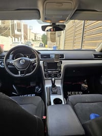 اخواني الاعزاء سيارة فولكس واجن باسات خليجي بأسمي محرك 5 سلندر 2500 مو...
