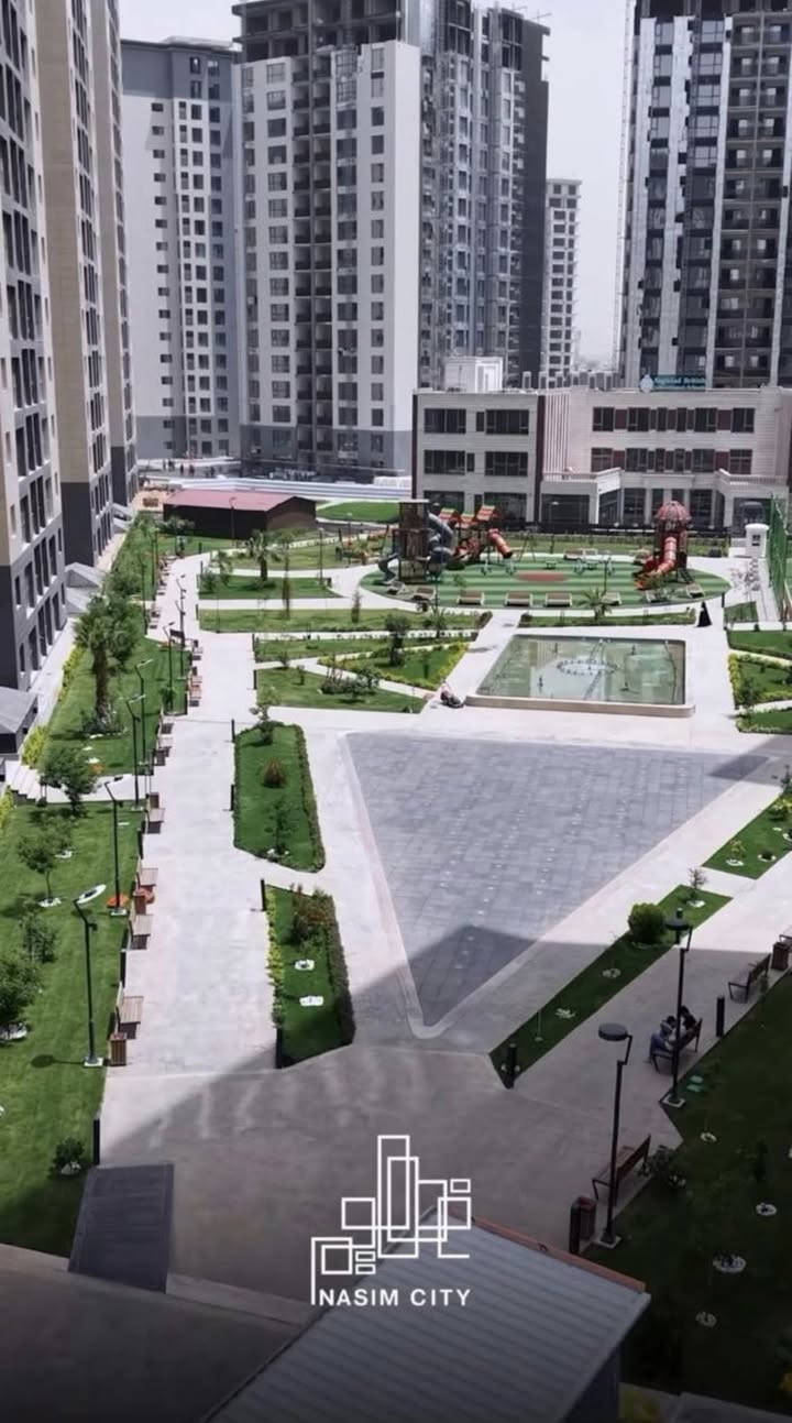 السلام عليكم
عروض مجمع النسيم 🌃

شقة للبيع 

العنوان/  مجمع النسم 
المساحة/ 280 متر
النوع/ بينت هاوس
-عدد الغرف   /  4
- حمامات / 4
- صالة وغرفة غسيل 
-اطلالة  /  داخلية

شقة للبيع 

العنوان/ مجمع النسيم السكني
المساحة/ 191م
-عدد الغرف /  3 واحدة ماستر
عدد الحمامات / 3
-اطلالة / جنائن معلقة 
-التسليم / الشهر السادس 2026

شقة للأيجار 

العنوان/  مجمع النسيم 
المساحة/ 140 م 
-عدد الغرف / 2
عدد الحمامات / 2
-اطلالة / بوليفارد 
صاله كبيرة وسبالت VRF
كل الشقة 
-التسليم / زيرو 
مؤثثة بالكامل

شقة للأيجار 

العنوان/  مجمع النسيم 
المساحة/ 211 م
-عدد الغرف / 4
عدد الحمامات / 3
صاله كبيرة وسبالت VRF
كل الشقة 
مؤثثة بالكامل

شقة للبيع 

العنوان /مجمع النسيم 
المساحه/140
عدد الغرف /2
عدد الحمامات /2
إطلاله/بوليفارد
التسليم /مباشر

شقة للبيع 

العنوان/ مجمع النسيم
المساحة/١٦٥م 
-عدد الغرف / ٢
عدد الحمامات /٢
-اطلالة / اطلالة داخلية

للاستفسار الاتصال على الرقم 
***********📞

نستقبل كافة عروض البيع و الايجار 

شركة حلم بغداد العقارية 🏢
