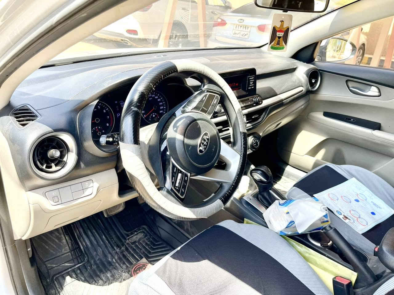 سيراتو 19 بيه قطعه صبغ جاملغ الخلفي بدون معجون السعر 140الاتصال ***********
