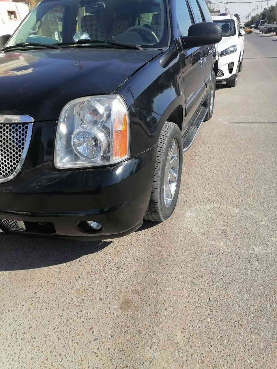 سلام عليكم من رخصت الادمن المحترم سياره يوكن دنلي فول قول 2008 داخل جلد خليجي صبغ بيهه قطعتين فقط مكان السياره بصره السعر 83 وبيهه مجال تليفون *********** متواجد وات ساب واتصال
