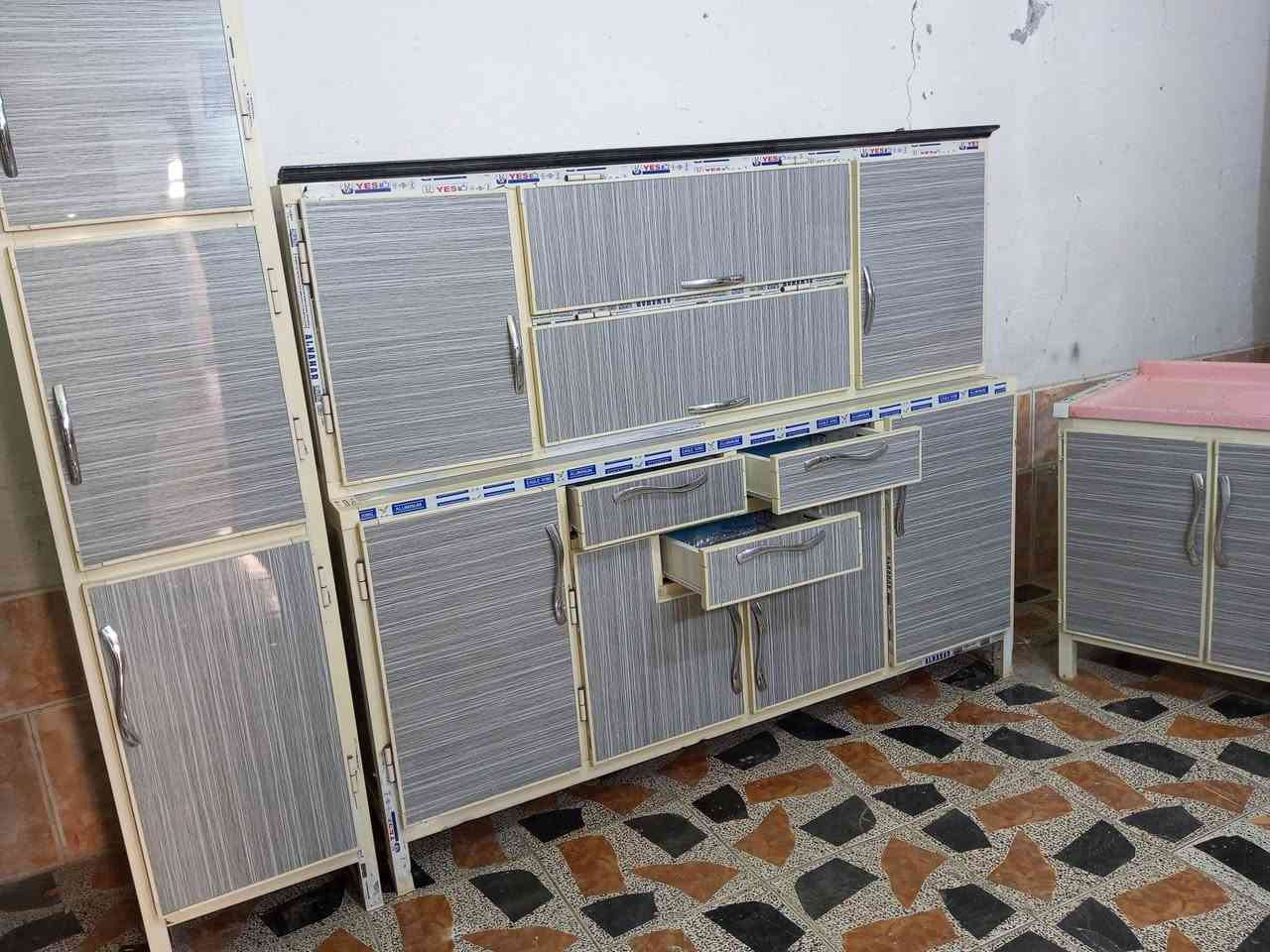 يا رزاق للبيع السعر 550 مستخدم تسكام ويه الزاوية يصير مترين أو نص السنك مرمر متر أو  ربع الشراي يراسني خاص ادزله الفيديو والعنوان ***********
