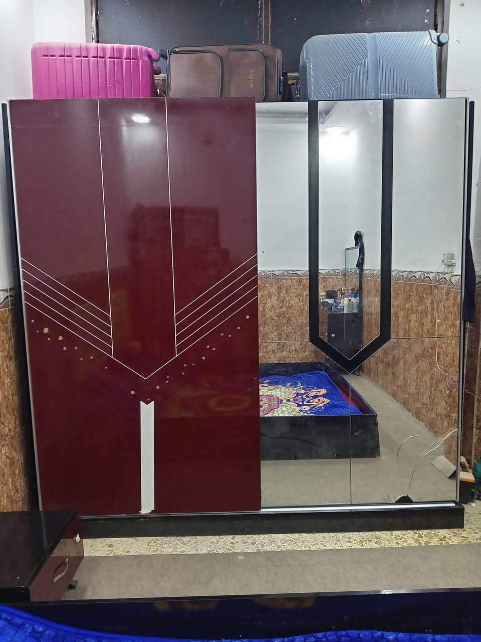 سلام عليكم غرفه تركيه لبيع 250بيهه مجال  بس عوزها تخت لن اني مخليه دوششك بس شراي يرسلني متواجده ع فيس


**إذا كنت صاحب هذا الإعلان وتريد حذفه لأي سبب، رجاءا أرسل رسالة إلى الدعم الفني**