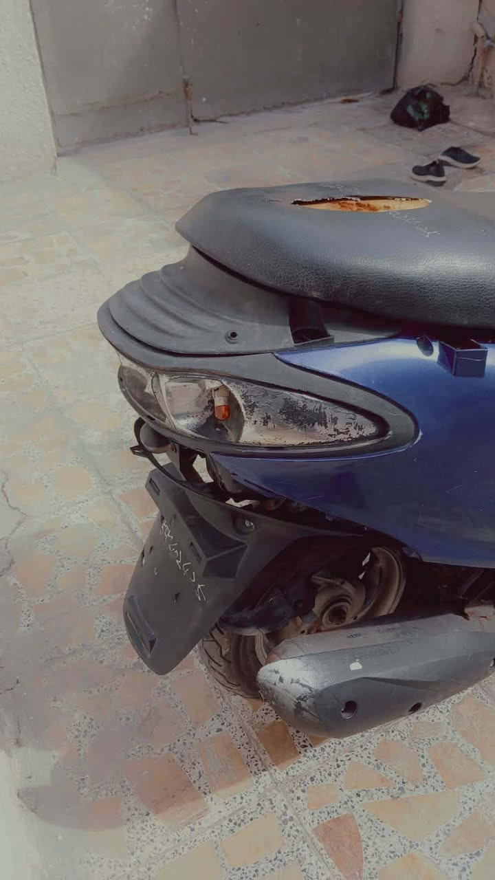 سلام عليكم
دراجه دولفين ياباني شادله محرك قبل يوم ١٤٠ مال حاويه رمبه الدراجه كامله من لمحرك بس بيها شويه نوقصات من لخارج 
السعر ٤٠٠ وببها مجال.. مدينه الصدر الورفلي


**إذا كنت صاحب هذا الإعلان وتريد حذفه لأي سبب، رجاءا أرسل رسالة إلى الدعم الفني**