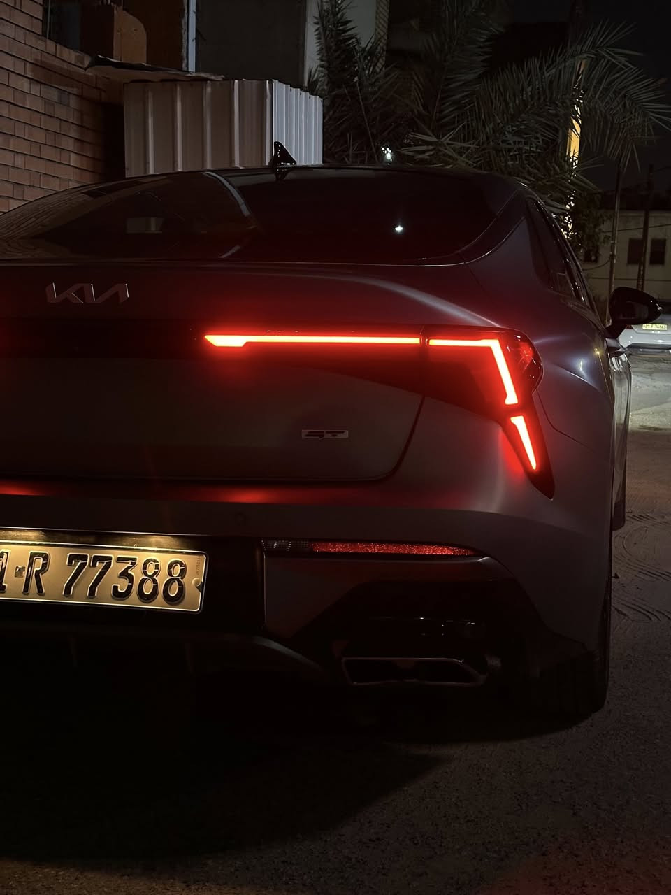 كيا k5 gt
2025

ماشيه ١٠ الف كيلو 
مكينه 2,5 تيربو 

حادث باب خلفي مصلح درجه اولا ودعاميه مبدلهه

الحادث صوره بل منشور

السعر ٢٣٨ مجال بسيط

السياره جديده 

***********
