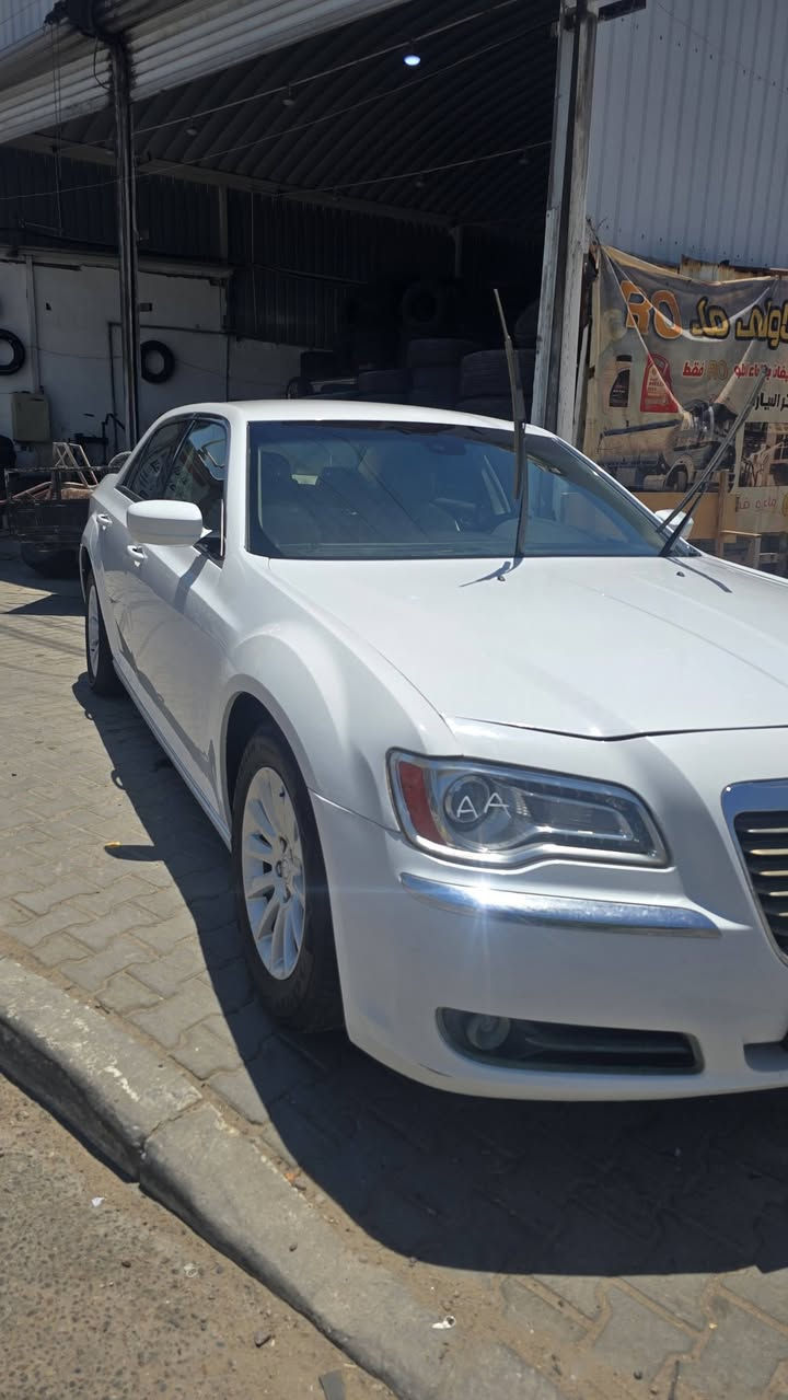 سلام عليكم
اوباما دخول جديد ٢٠١٤ اصل
بدون كص السياره خليجي 
دواخل بيجي شاشه جبيره 
تحكم ستيرن ماشيه ٢٢٤الف
مكاني البصره السعر ٨٥ ورقه
***********
