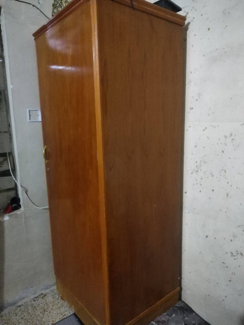 السلام عليكم قصور عين واحده فصال خشب درجه اولى السعر 60 ***********
