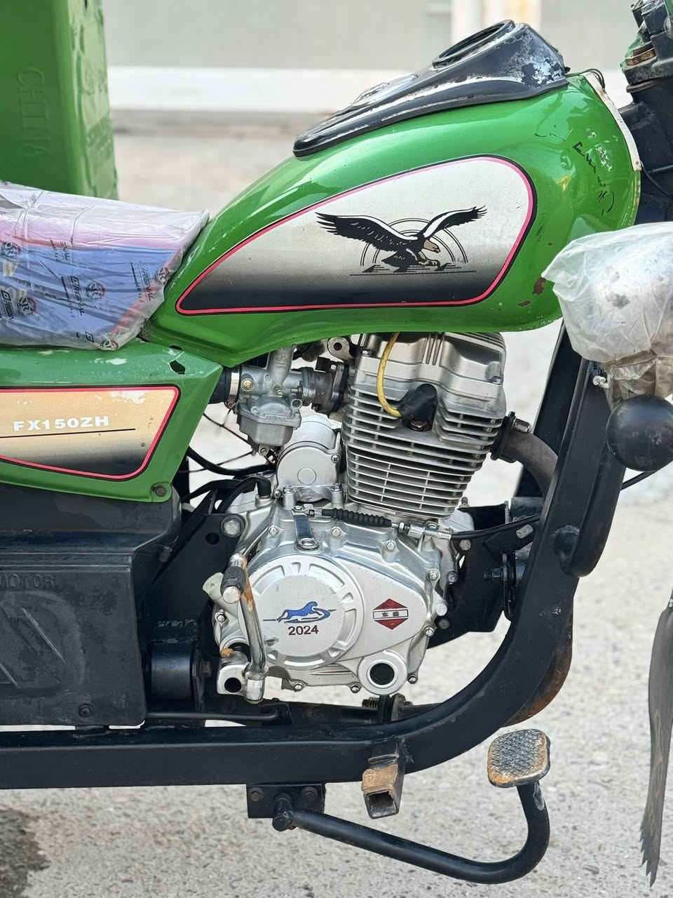 السلام عليكم 
ستوته صقر موديل 2022
شاصي وركبه كفاله مكينه خرسه 2024
بدي لا صبغ ولا خياس ولا زلق جانت ضامينهه 
اوراق كامله اصليه شرط ترقيم 
سعره مليون و 850
بغداد _ مدينه الصدر
***********
