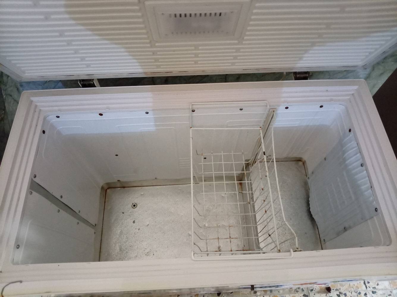 مجمده ١٤قدم ماستر سعودي مستعمله بس نظيفه كلش بسعر مناسب للبيع
العنوان /بابل _ناحية أبي غرق 