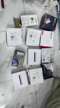 11 قطعة جدد غير مستخدمات ب 105 وية التتوصيل 07775739715