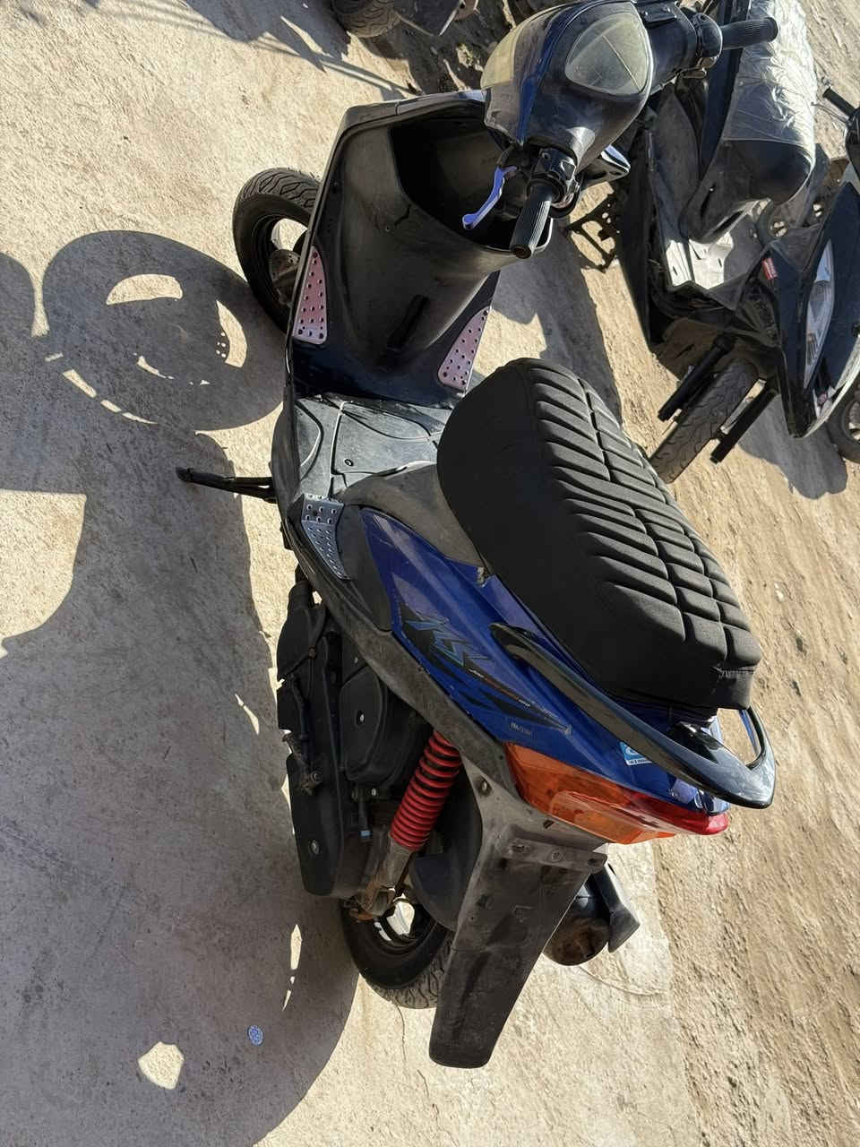 سلام وعليكم ماكس عدله بلاديه شلع ومشي  مكان بعقوبه ***********
