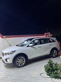 سورنتو 2015 خليجي  رقم بغداد بسمي   فول للخير 1/1  جيتيلان   بيه رش با...